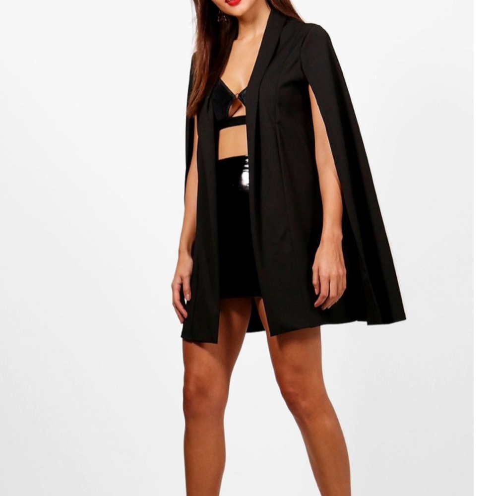 NWT Boohoo Shawl Collar Tailored Cape Blazer
